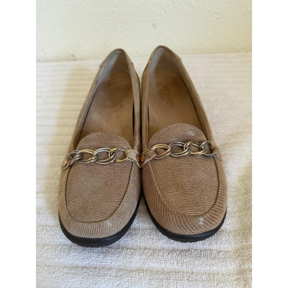 Vionic Womens Loafer Flat Taupe Lizard Print Chain Accent Size 8 Orthoheel